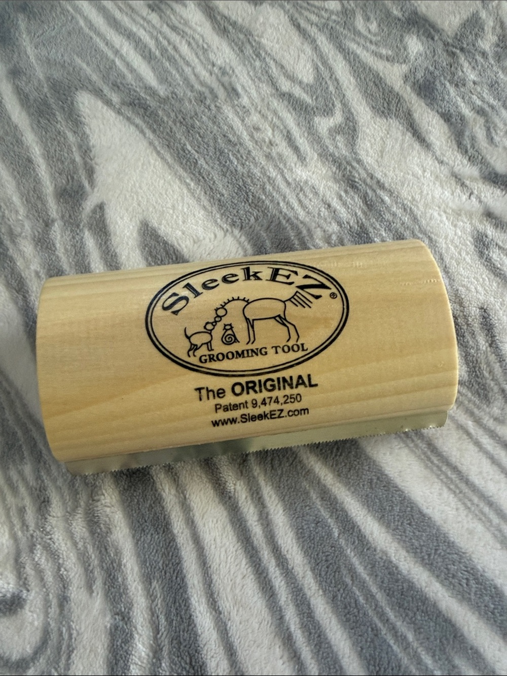 Original Dog Grooming Tool - Natural Wood